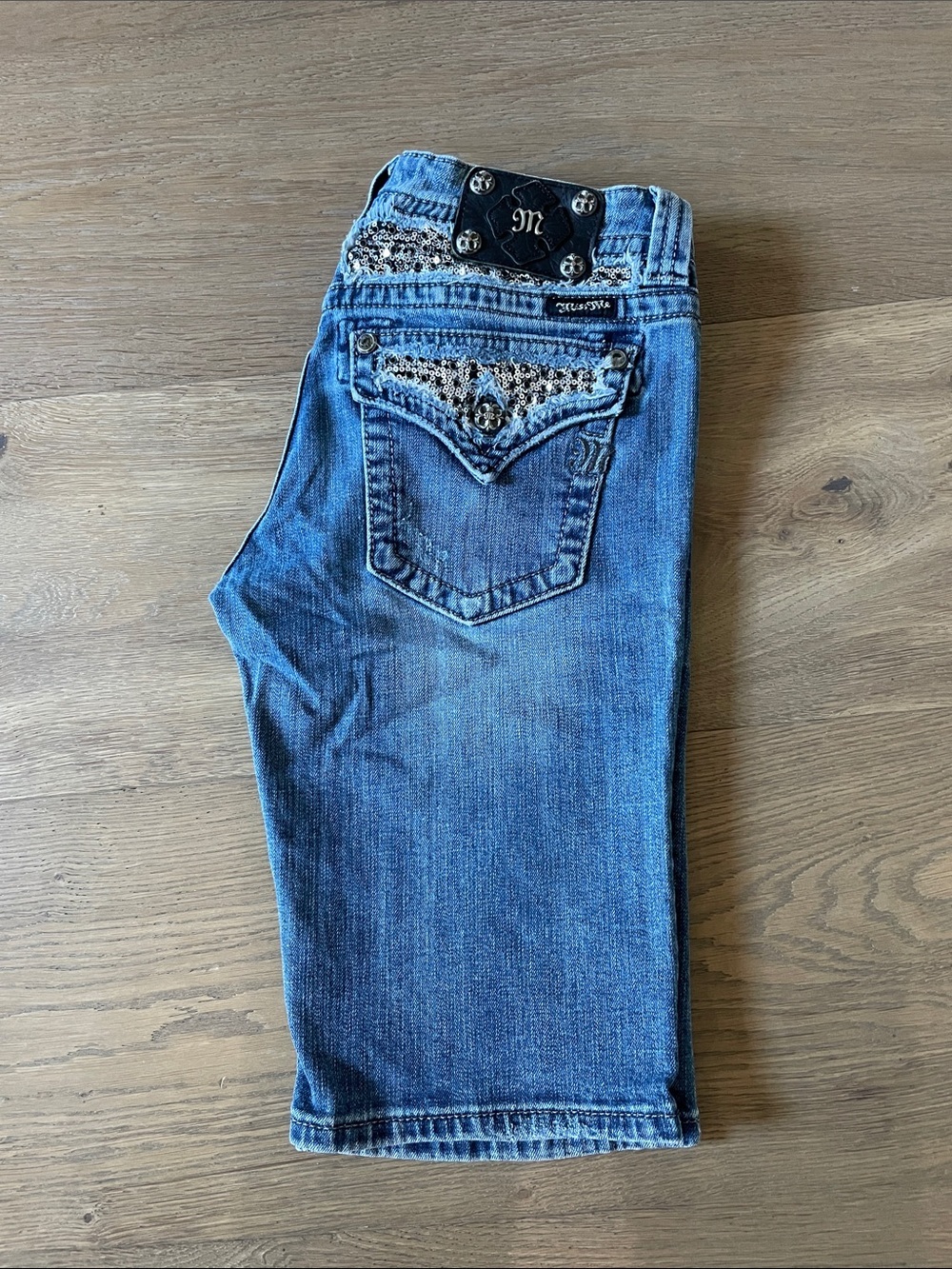 Miss Me Bermuda Shorts Sequin and Rhinestone Embellishments Size 29